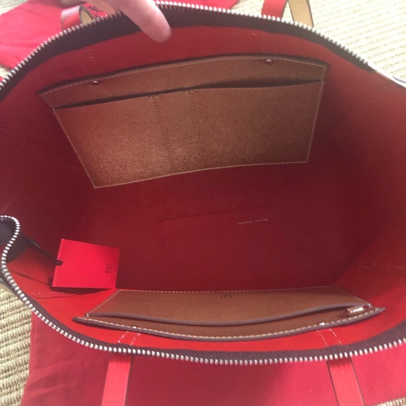 Carolina Herrera , Medium  size. - Picture 3 of 4